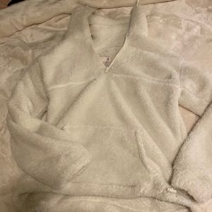 Fuzzy quarter zip jacket size small